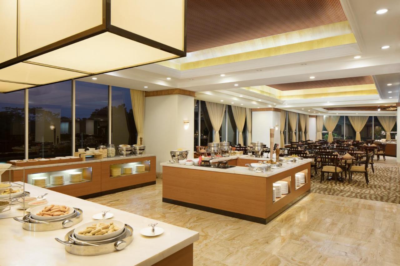 Aryaduta Bandung Exterior foto